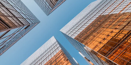 據彭愽社(she)報道FPGA江湖：英(ying)特爾一寸短賽靈思(si)一寸強