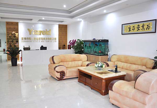 雅之(zhi)雷(lei)悳(de)